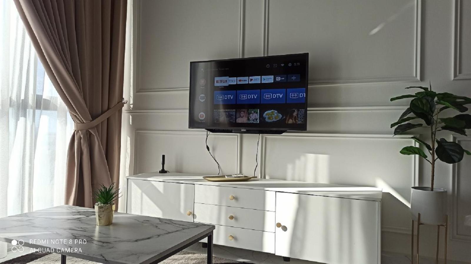Apartemen 69 m² dengan 2 kamar tidur dan 1 kamar mandi pribadi di Pusat Kota Bharu Bagian luar foto
